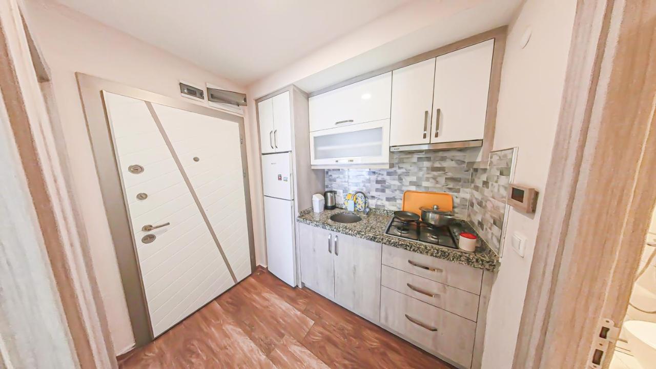 Cozy Flat Close To Konyaalti Beach '6' Antalya Eksteriør bilde
